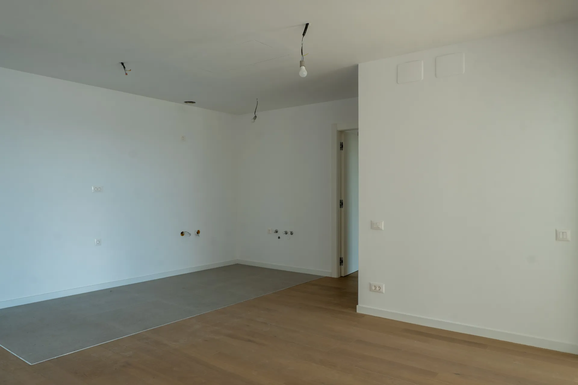 4 CAMERE - FLOREASCA - VEDERE SPRE LACUL FLOREASCA - LANGA PROMENADA - 8